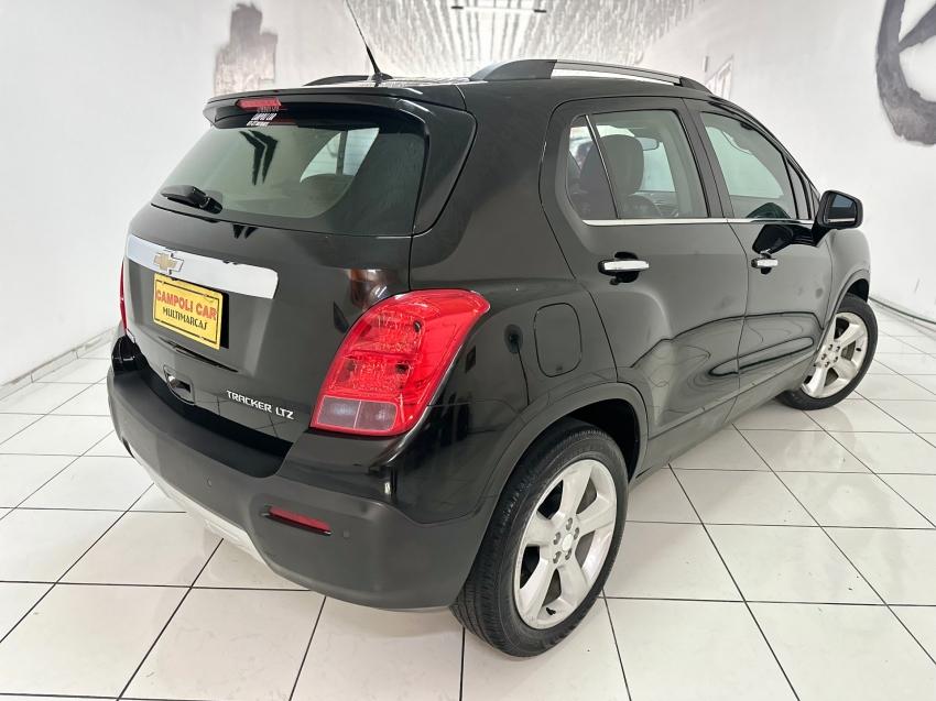 CHEVROLET Tracker - Foto
