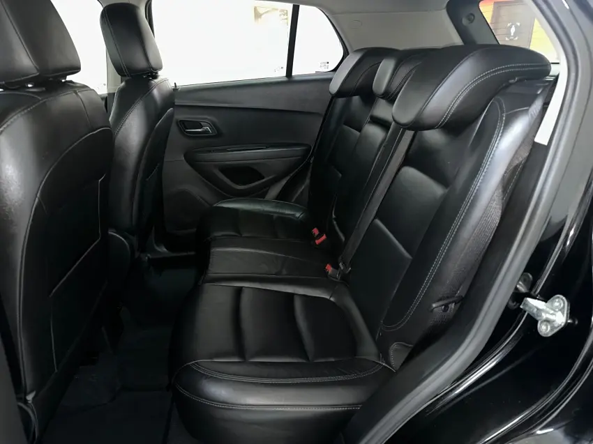 CHEVROLET Tracker - Foto