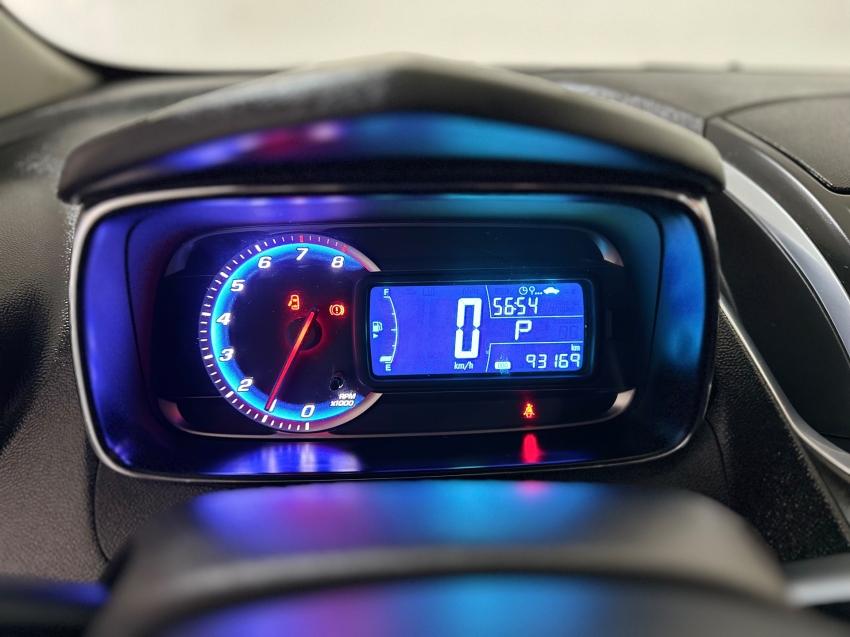 CHEVROLET Tracker - Foto