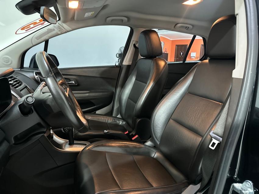 CHEVROLET Tracker - Foto