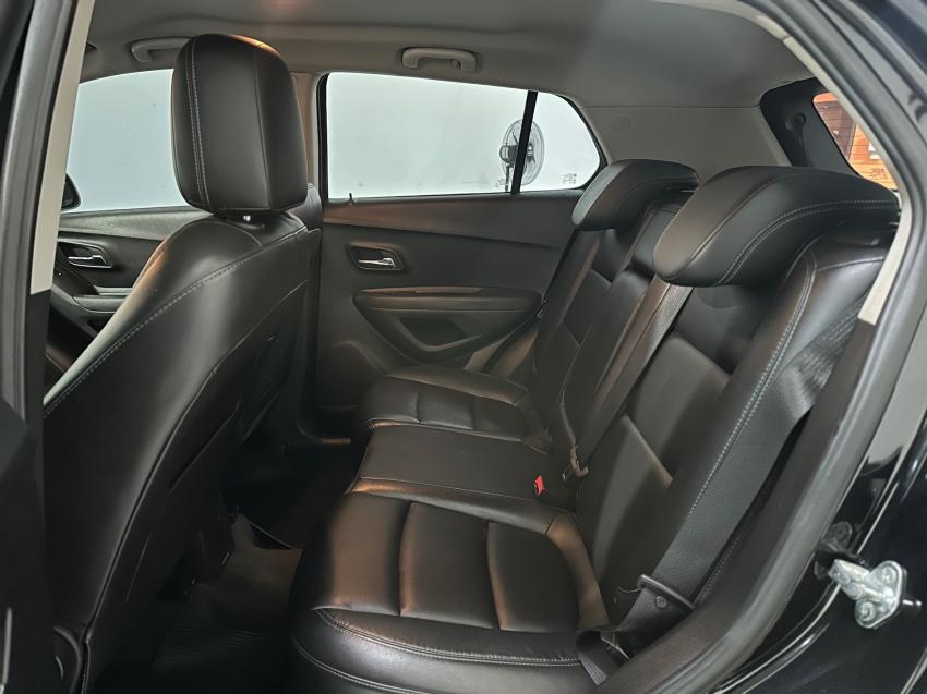 CHEVROLET Tracker - Foto