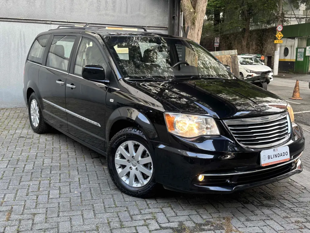 CHRYSLER Town & Country - Foto