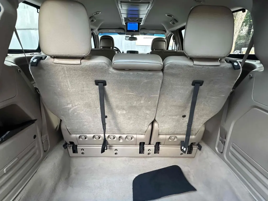 CHRYSLER Town & Country - Foto