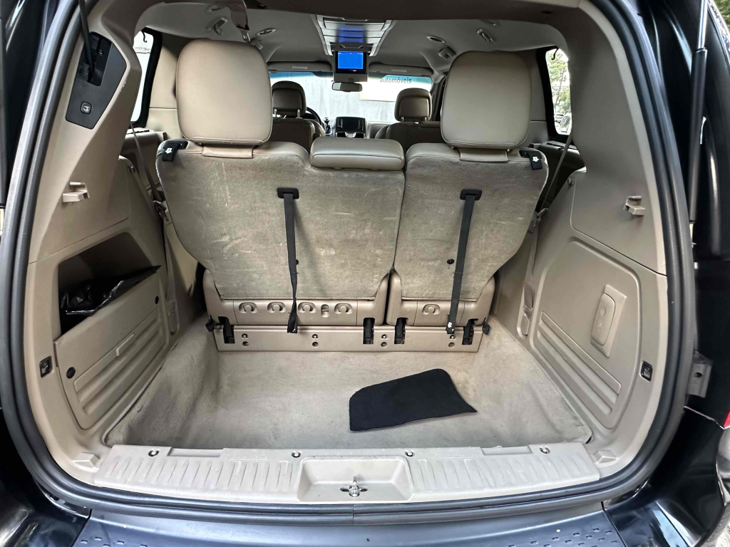 CHRYSLER Town & Country - Foto