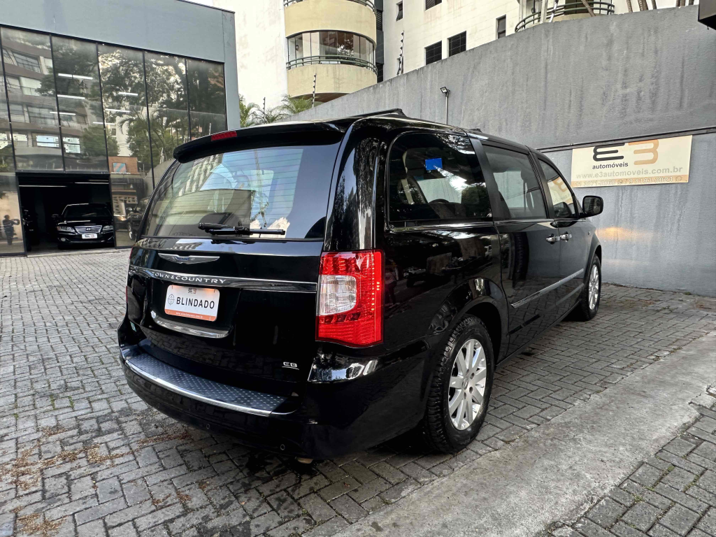 CHRYSLER Town & Country - Foto