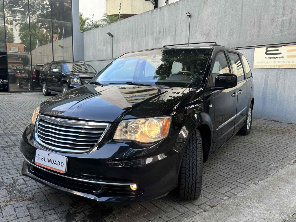 CHRYSLER Town & Country - Foto