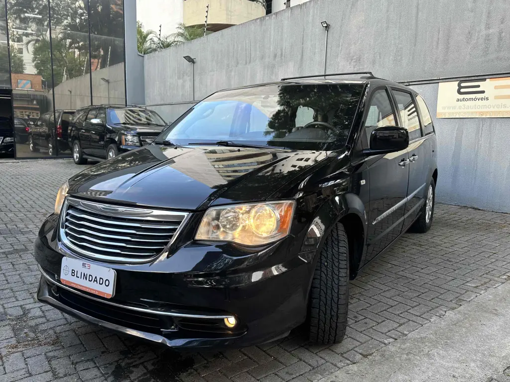 CHRYSLER Town & Country - Foto