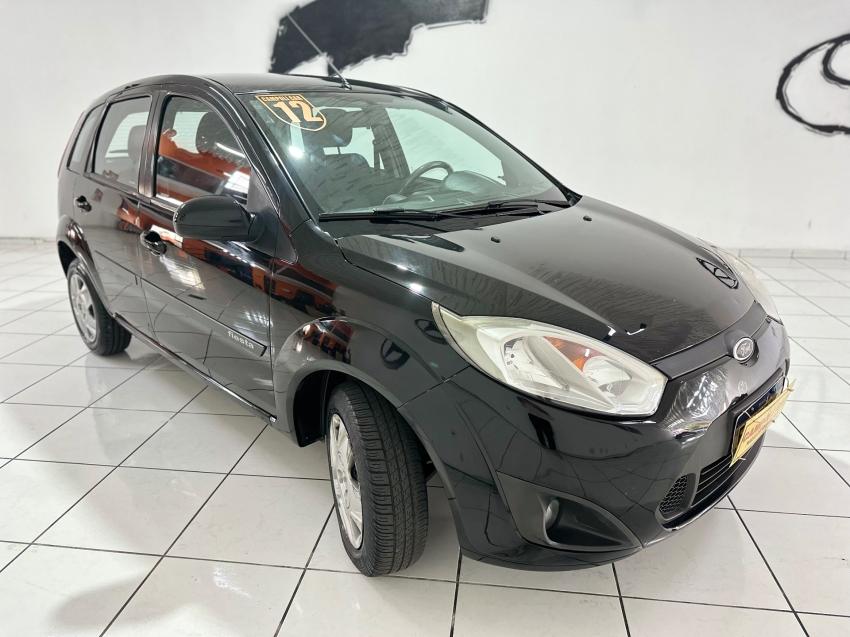 FORD Fiesta Hatch - Foto
