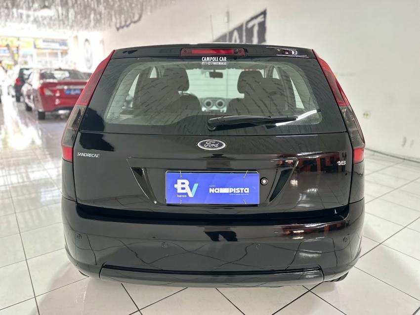 FORD Fiesta Hatch - Foto