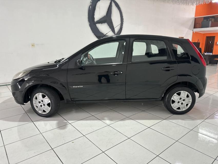 FORD Fiesta Hatch - Foto