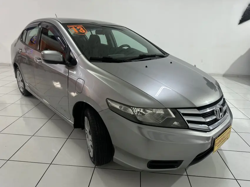 HONDA City Sedan - Foto