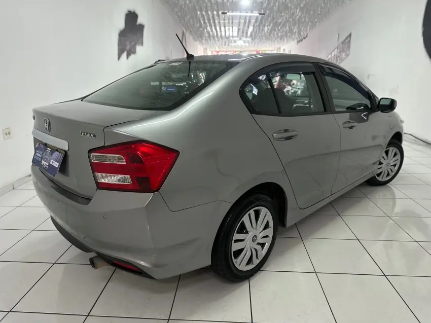 HONDA City Sedan - Foto