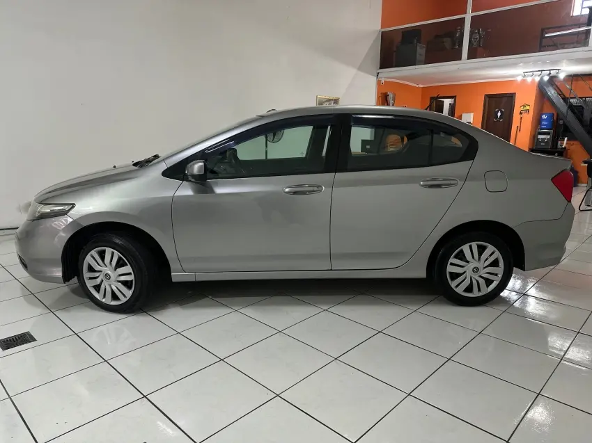 HONDA City Sedan - Foto