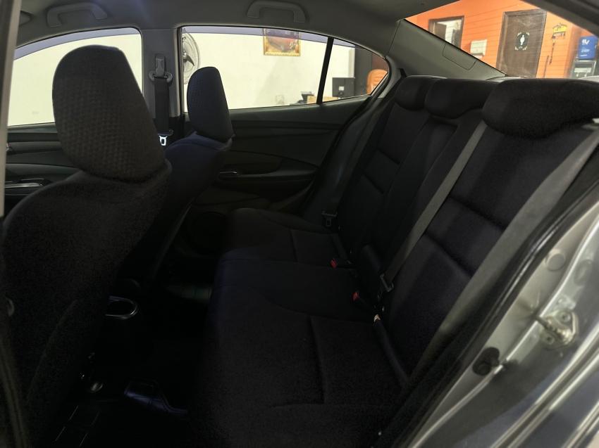 HONDA City Sedan - Foto
