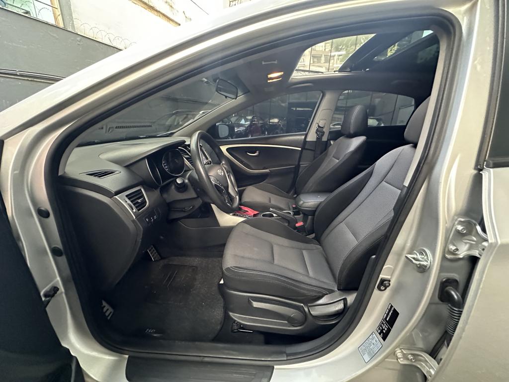 HYUNDAI I30 - Foto