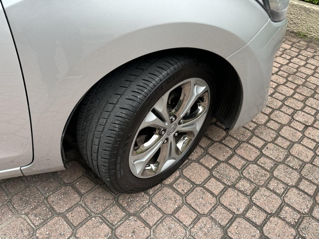 HYUNDAI I30 - Foto