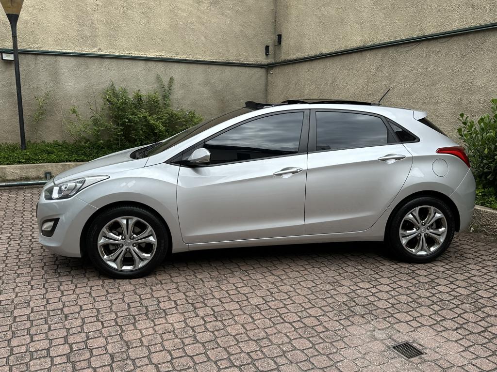 HYUNDAI I30 - Foto