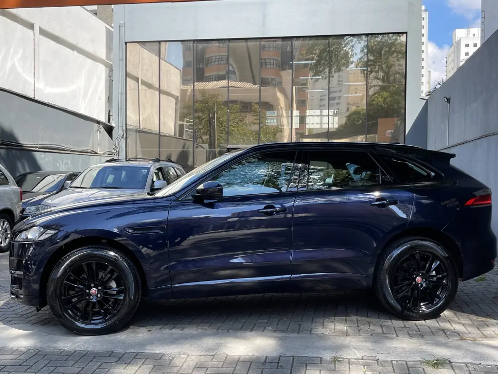JAGUAR F-Pace - Foto
