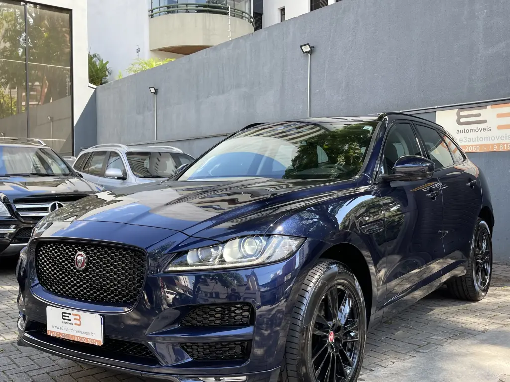 JAGUAR F-Pace - Foto