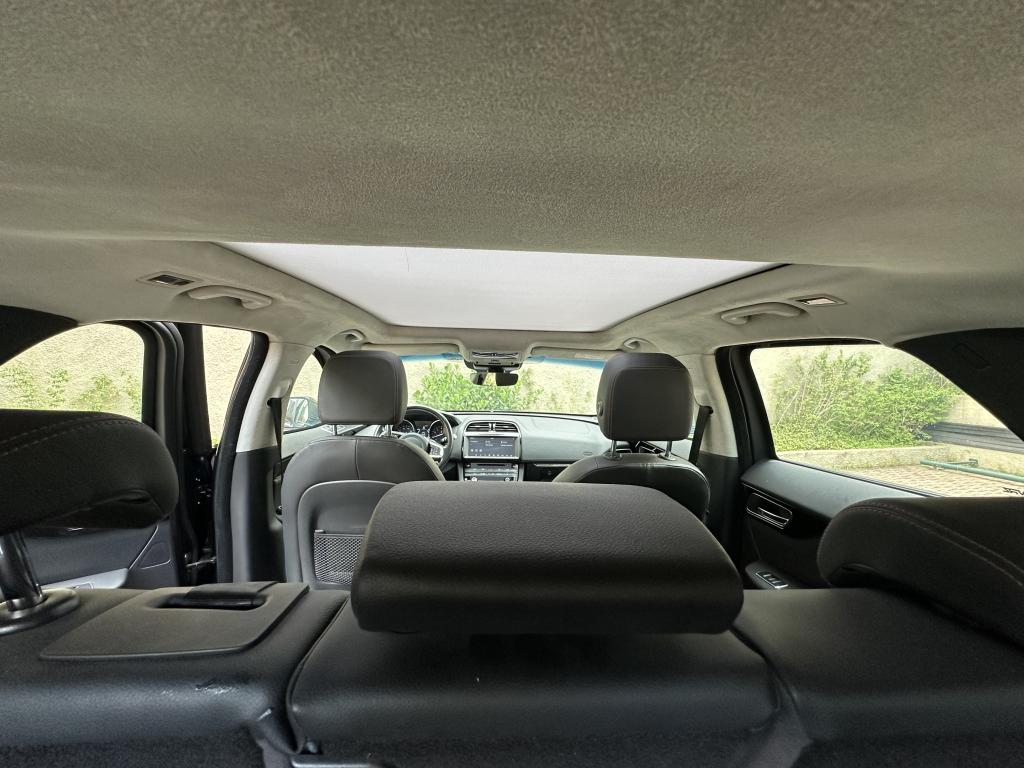 JAGUAR F-Pace - Foto