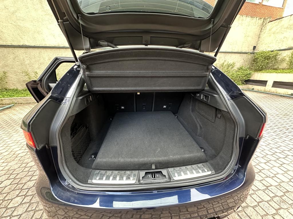 JAGUAR F-Pace - Foto