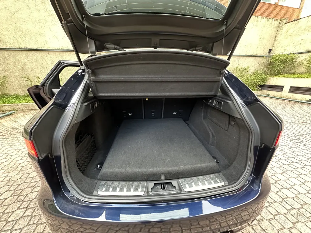 JAGUAR F-Pace - Foto