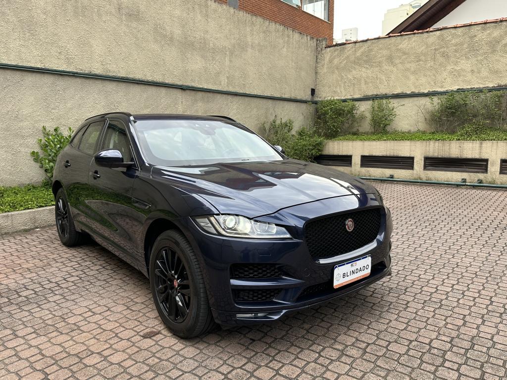 JAGUAR F-Pace - Foto
