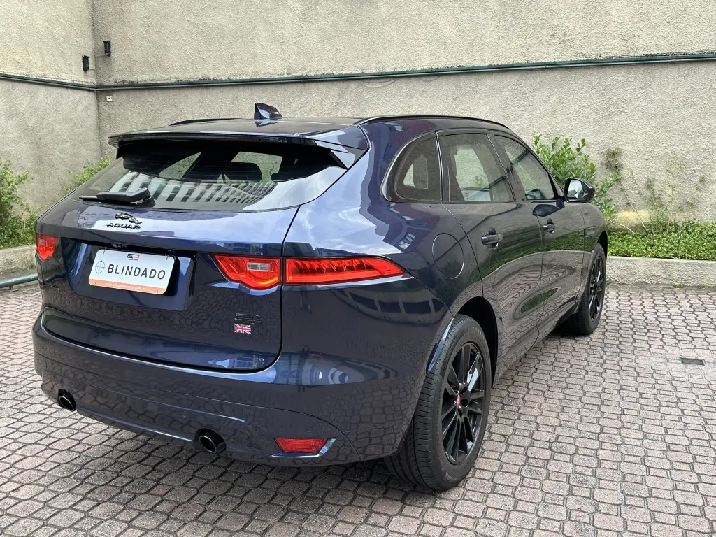 JAGUAR F-Pace - Foto