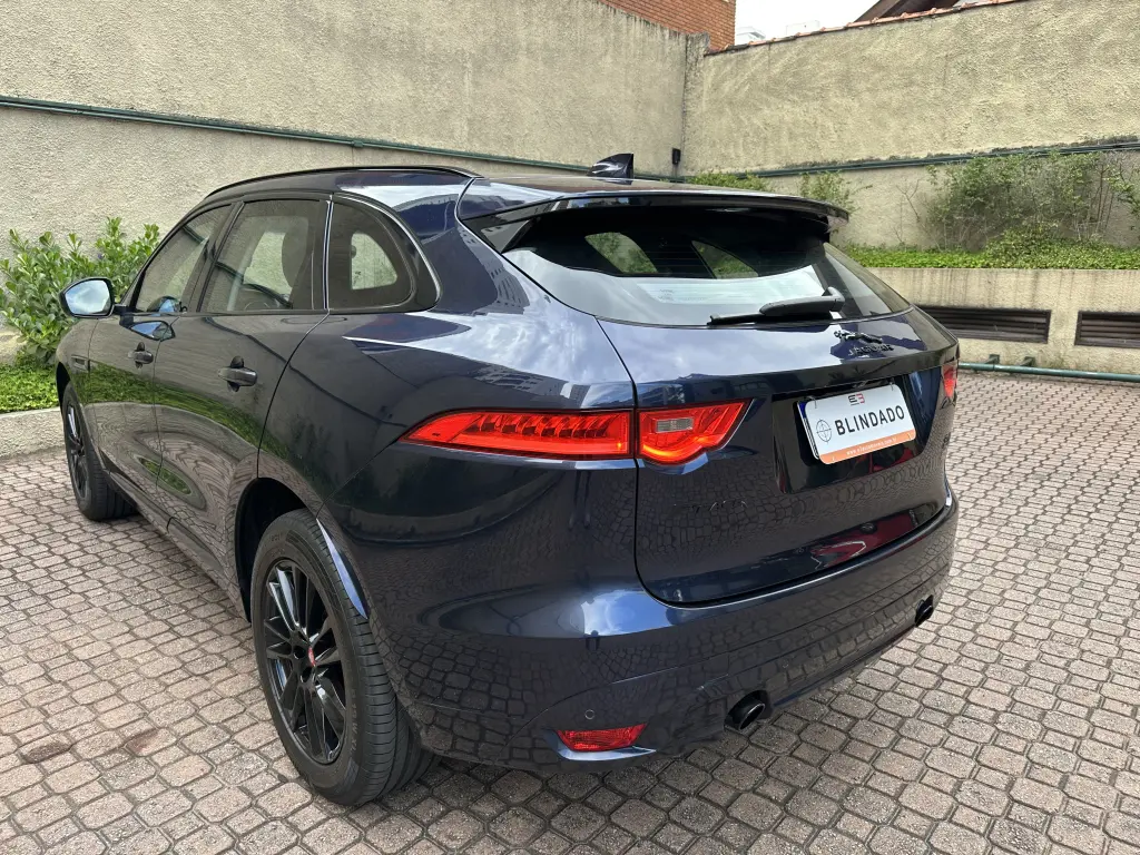 JAGUAR F-Pace - Foto