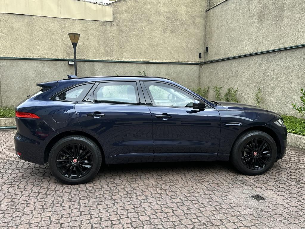 JAGUAR F-Pace - Foto