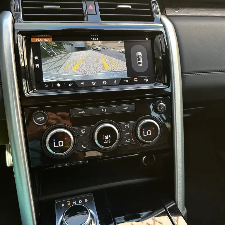 LAND ROVER Discovery - Foto