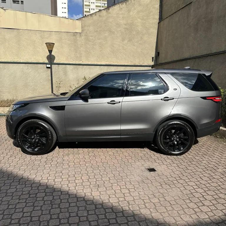 LAND ROVER Discovery - Foto