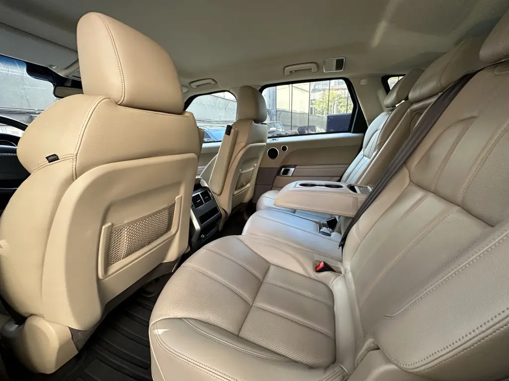 LAND ROVER Range Rover Sport - Foto