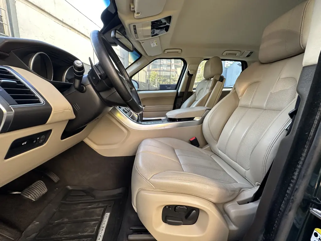 LAND ROVER Range Rover Sport - Foto