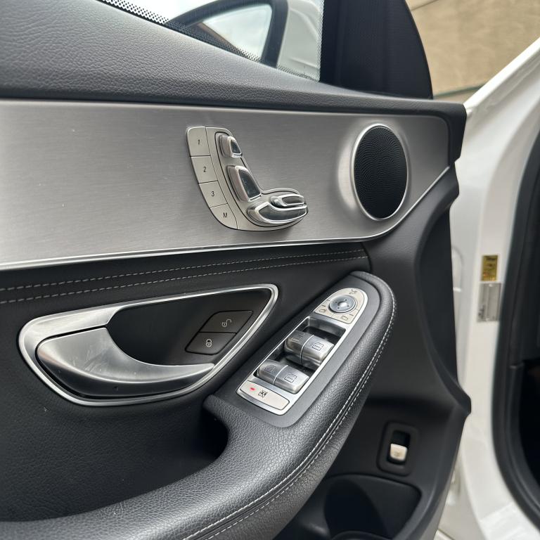 MERCEDES-BENZ C 200 - Foto