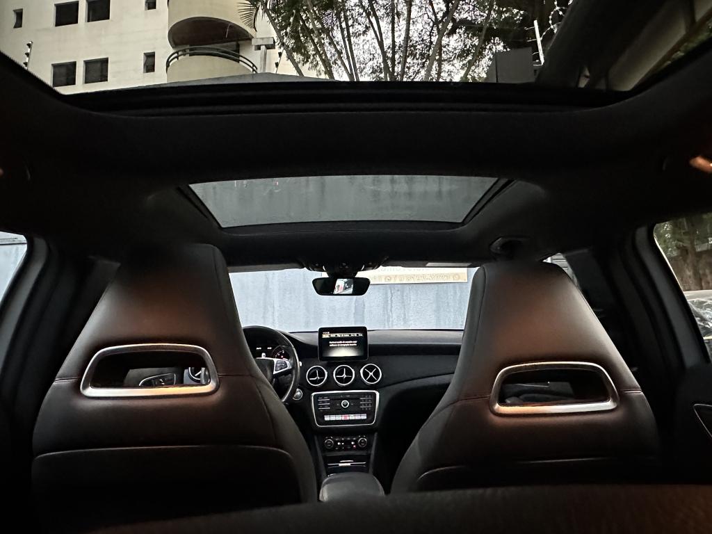 MERCEDES-BENZ GLA 250 - Foto