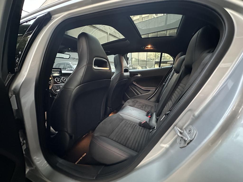 MERCEDES-BENZ GLA 250 - Foto