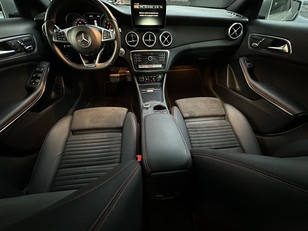 MERCEDES-BENZ GLA 250 - Foto