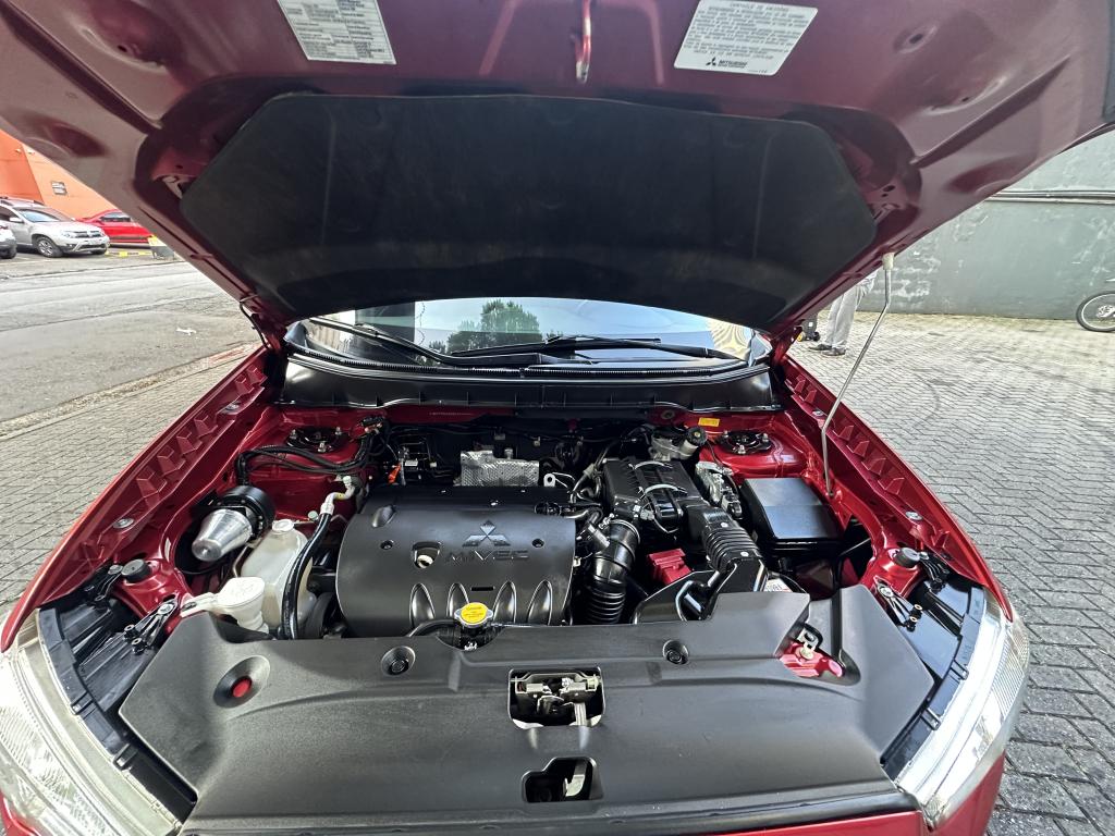 MITSUBISHI ASX - Foto