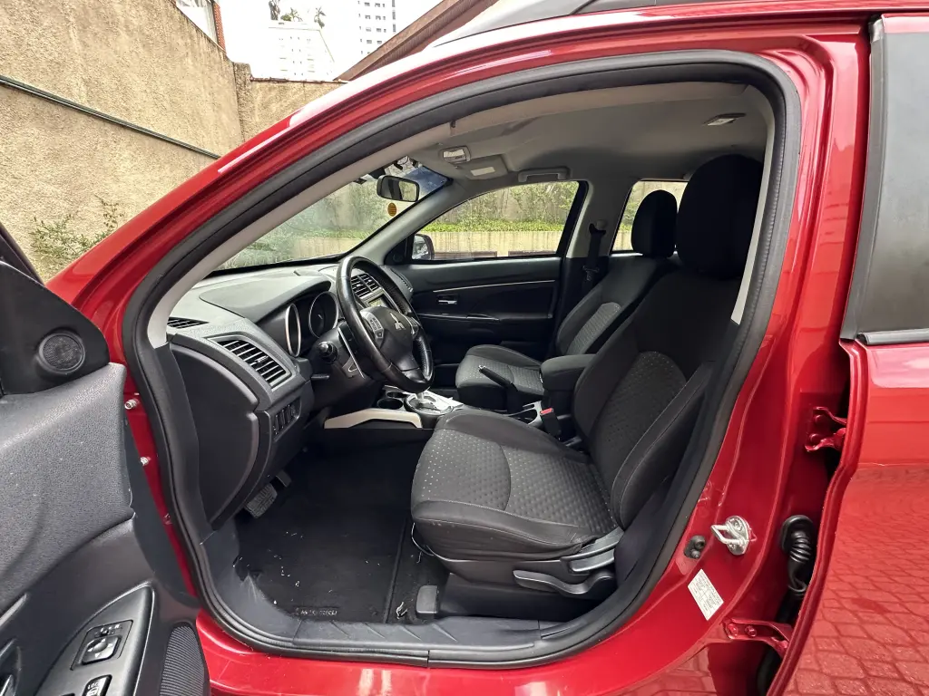 MITSUBISHI ASX - Foto