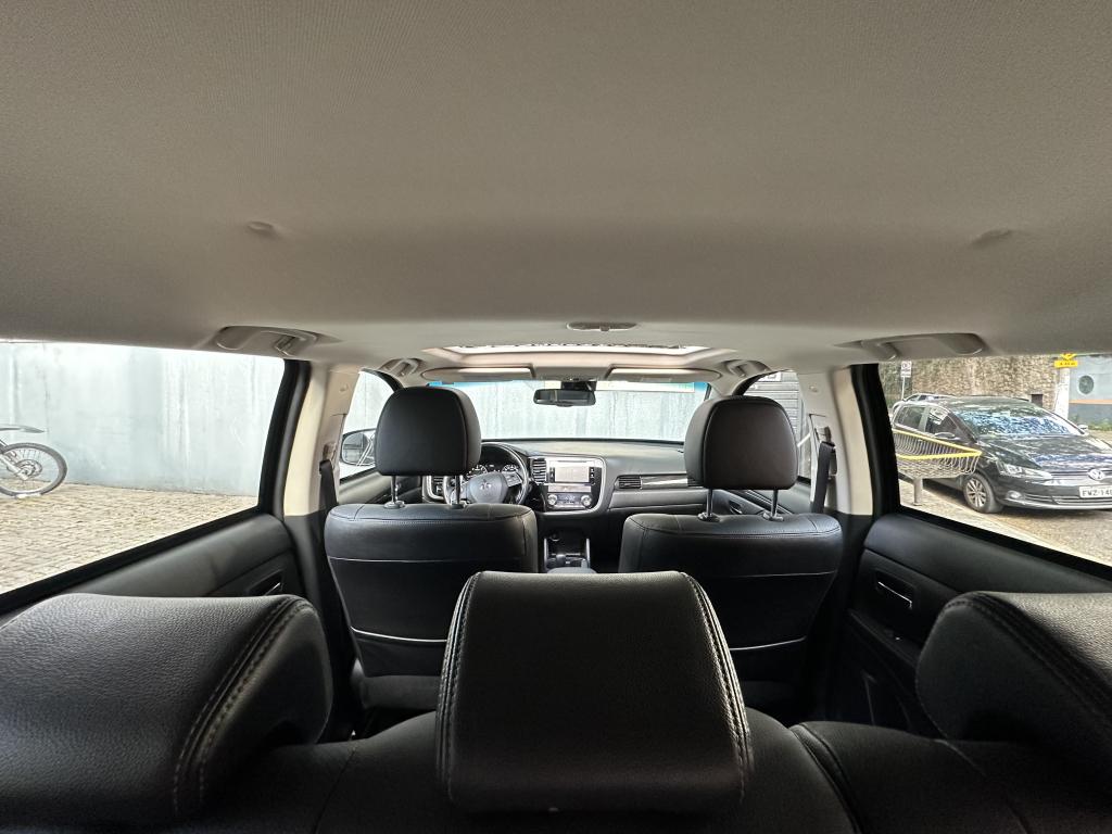 MITSUBISHI Outlander - Foto