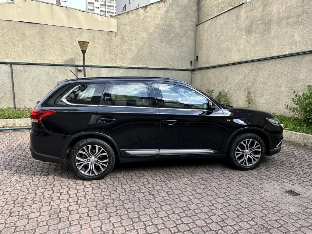 MITSUBISHI Outlander - Foto