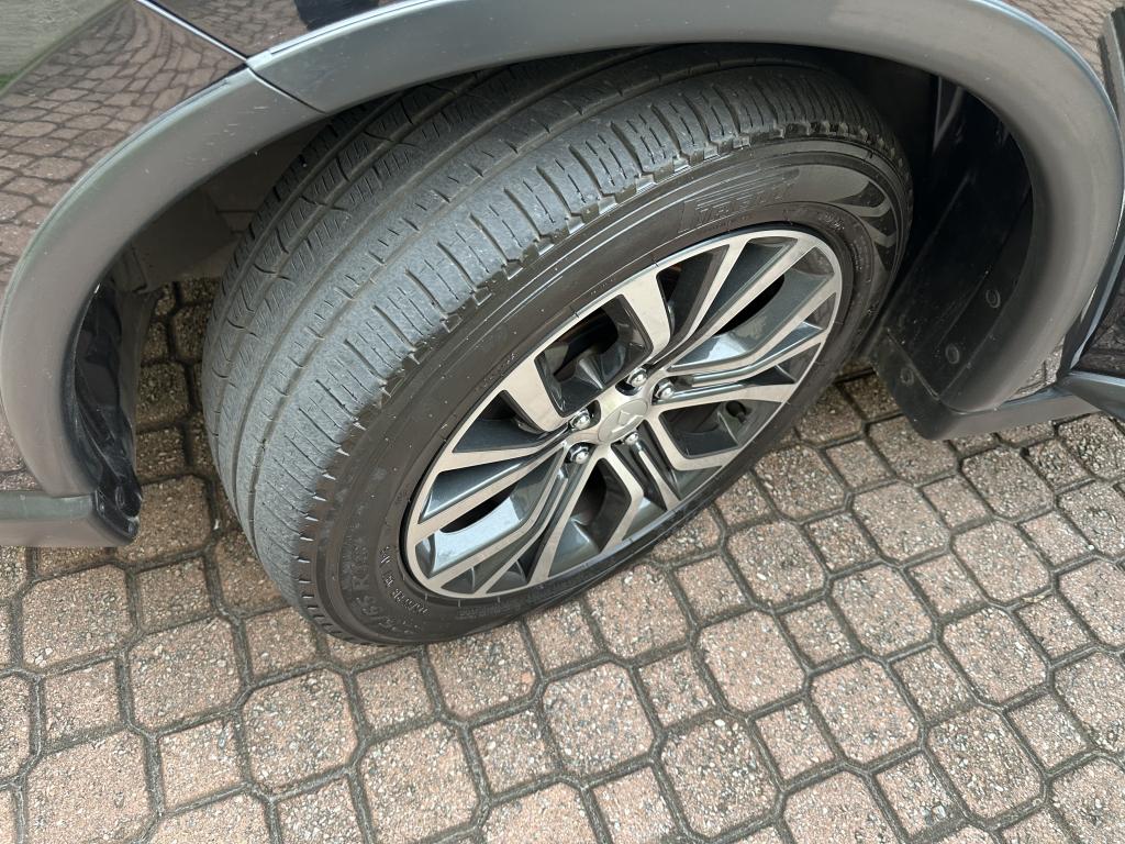 MITSUBISHI Outlander - Foto