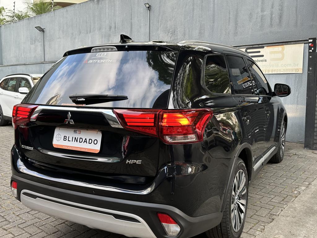 MITSUBISHI Outlander - Foto