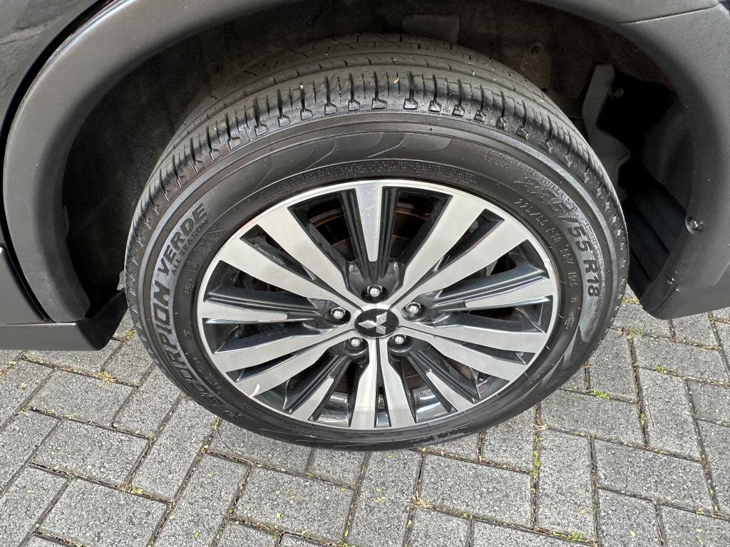 MITSUBISHI Outlander - Foto