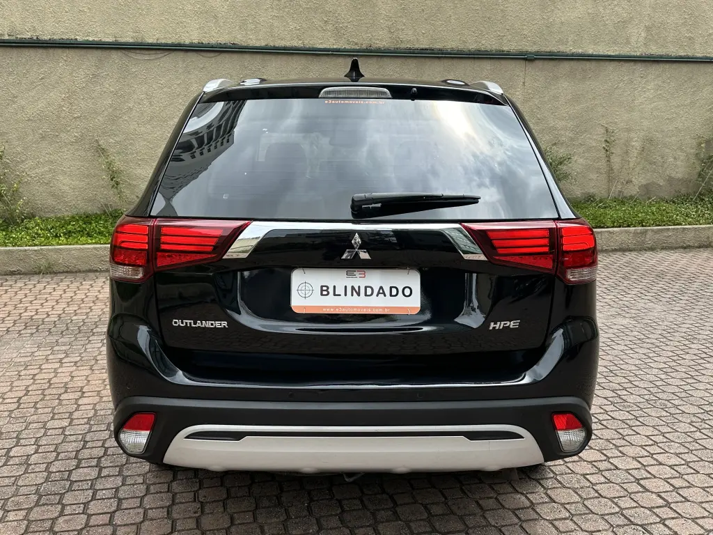 MITSUBISHI Outlander - Foto