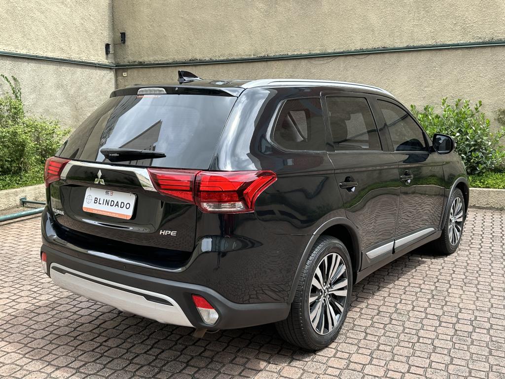 MITSUBISHI Outlander - Foto