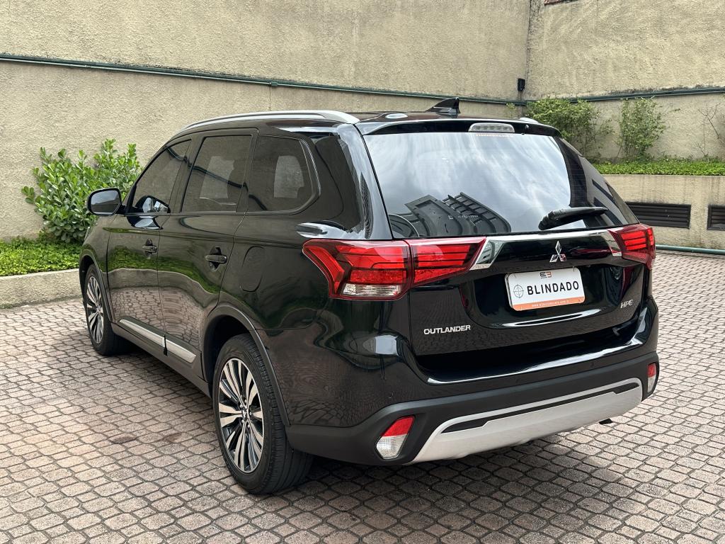 MITSUBISHI Outlander - Foto