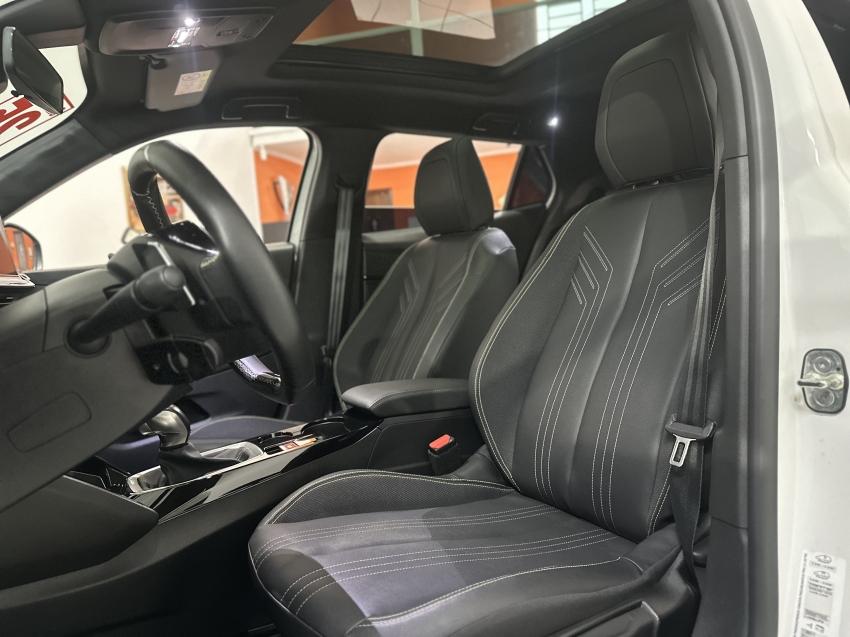 PEUGEOT 2008 - Foto