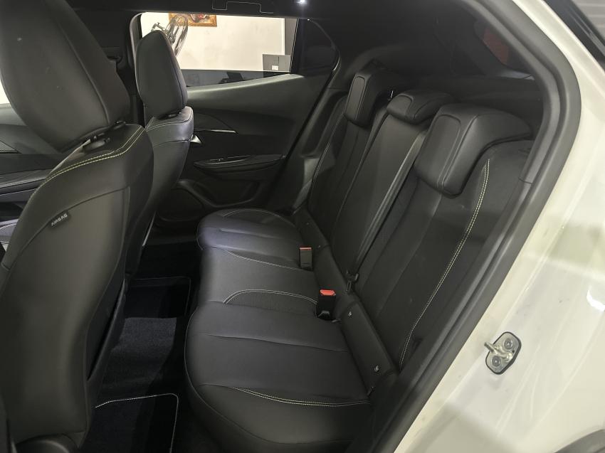 PEUGEOT 2008 - Foto